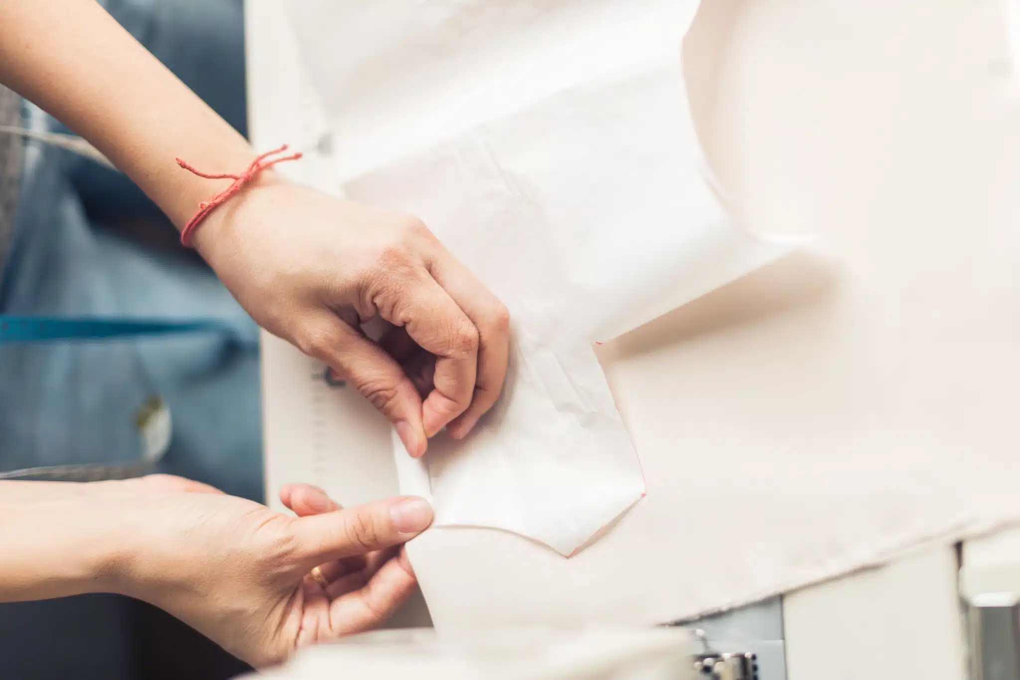 Puntadas y técnicas para coser a mano