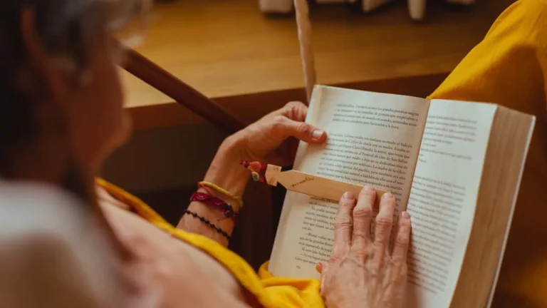 Aprenda cómo hacer un marcador de libro