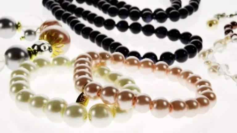 Aprende cómo hacer una hermosa pulsera de perlas paso a paso