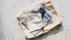 Cómo coser un bolso con cordón