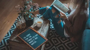 Cómo coser una portada de libro en casa